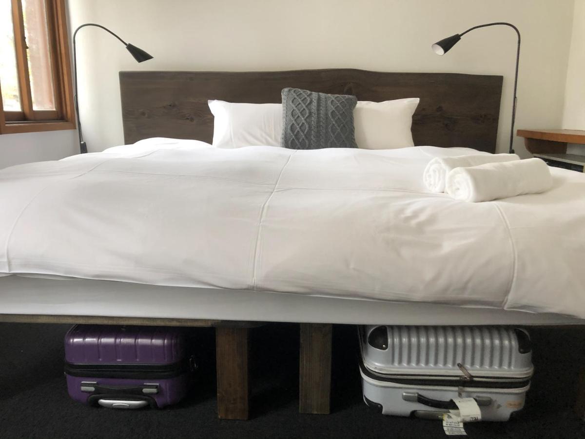 Bed and Breakfast The Joint Hakuba Esterno foto