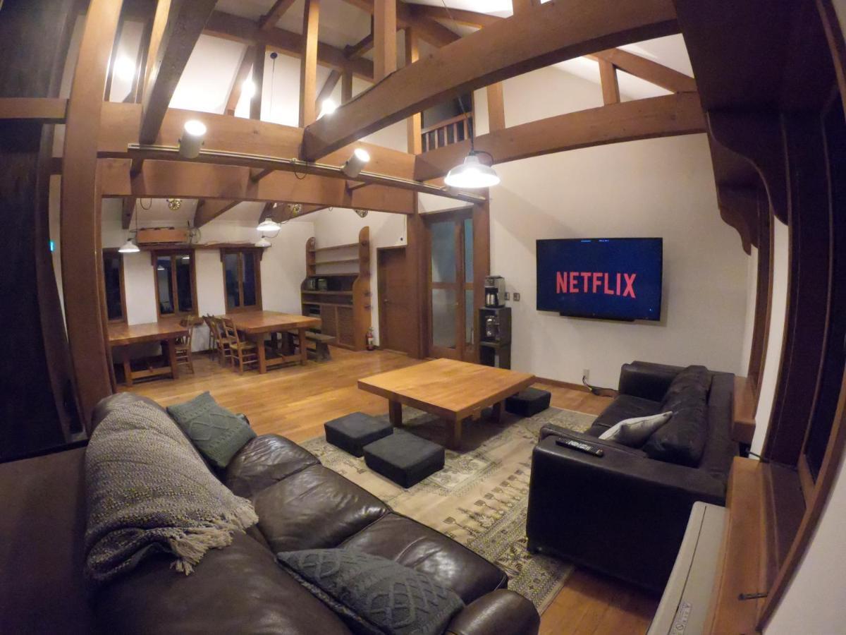 Bed and Breakfast The Joint Hakuba Esterno foto